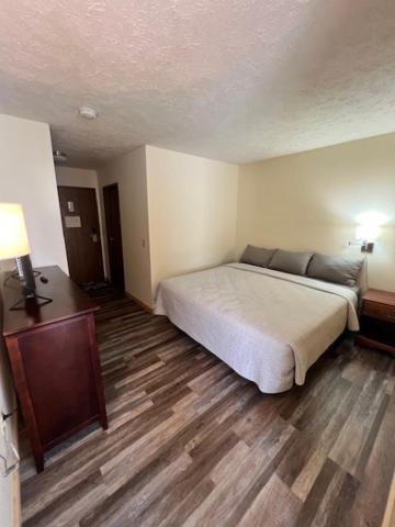 Cedarville Hotel Bagian luar foto